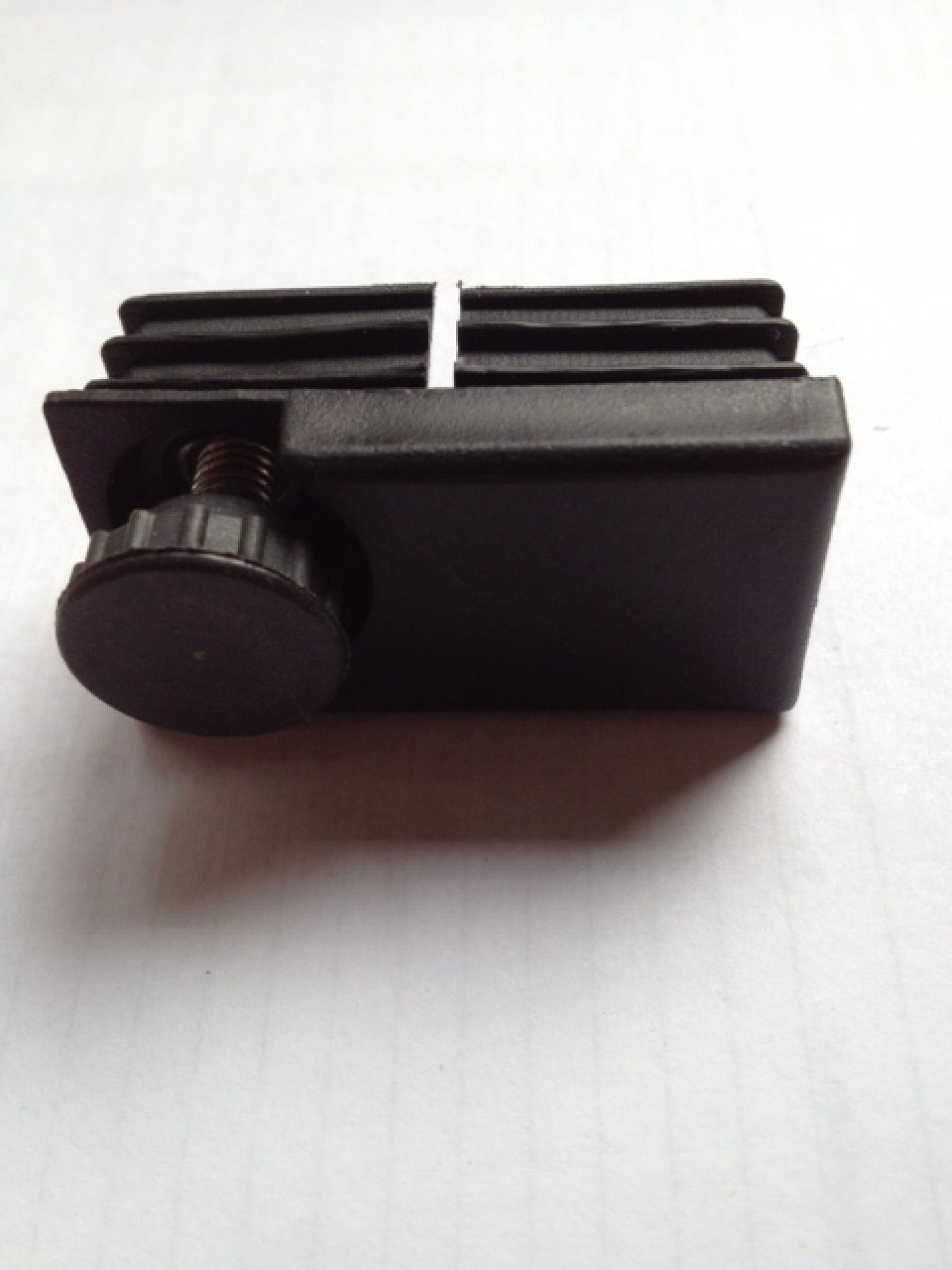 ADJUSTABLE SCREW FOR LEGS 626032